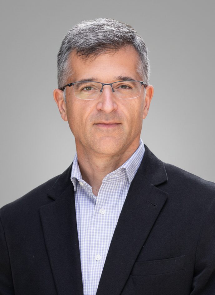 Sr. Julián Isla Gómez