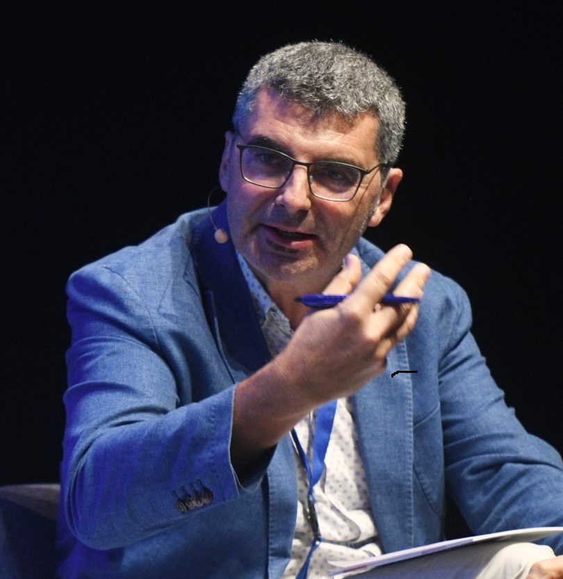 Dr. Rafael Ruíz