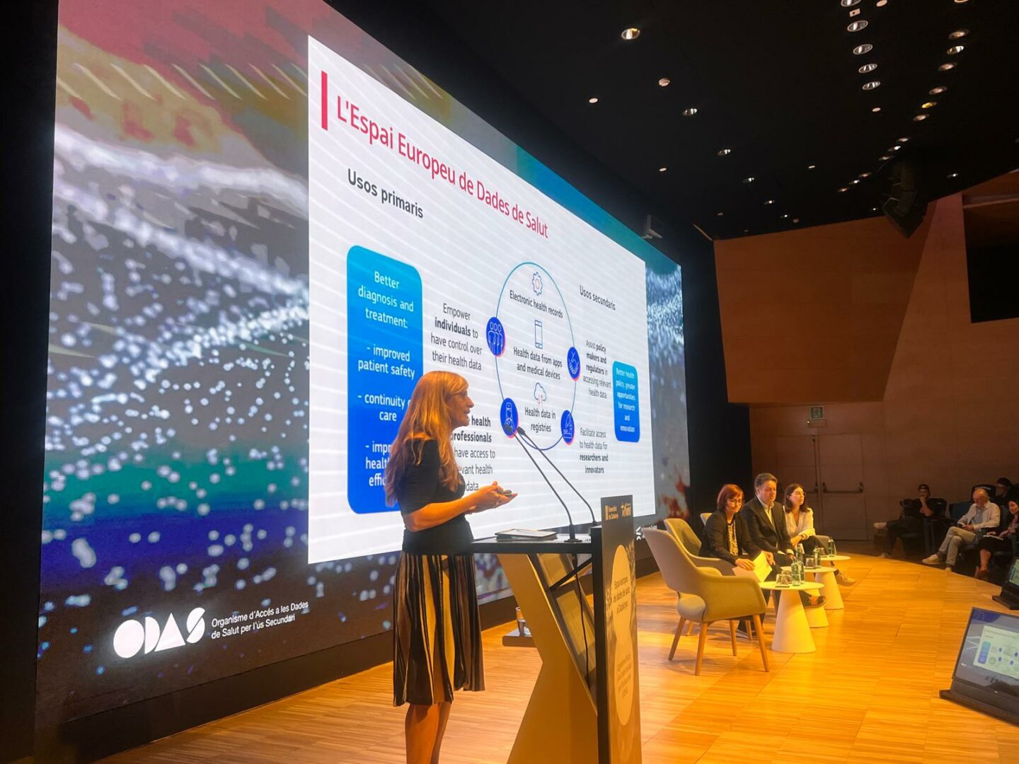Presentación sobre los usos primarios y secundarios de los datos en el Espacio Europeo de Datos de Salud